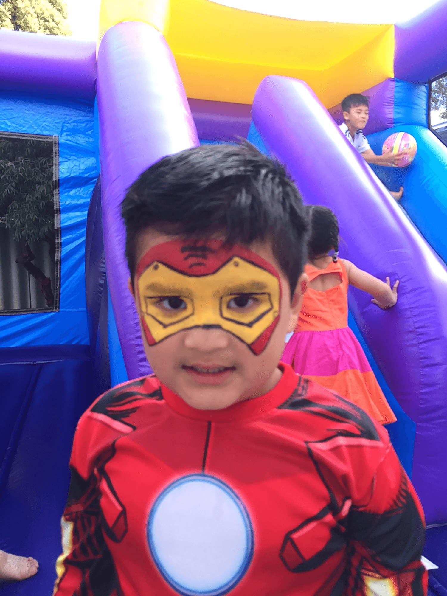 ️ Perth's Best Face Painters ️ 100 Happy Customer Record Award