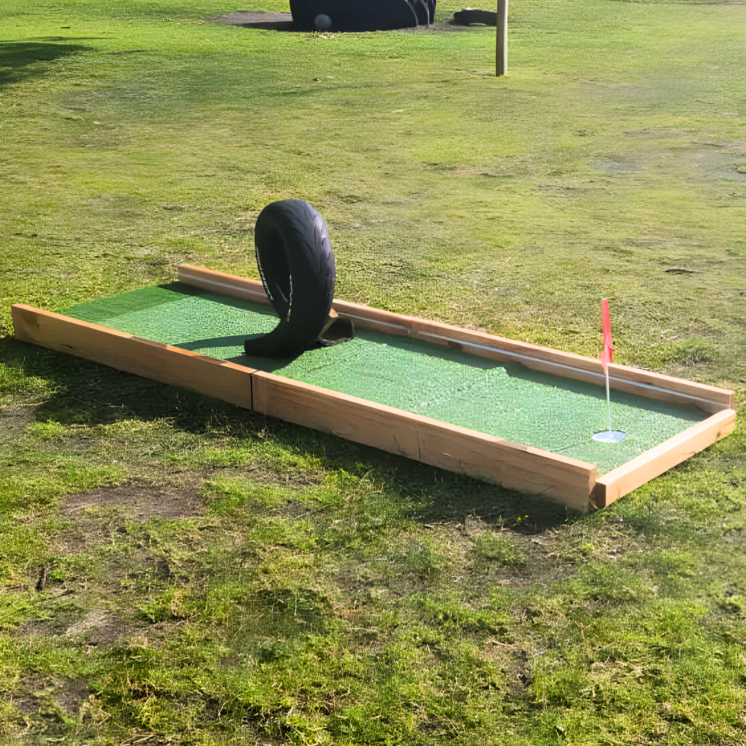 Premium Putt Putt Mini Golf - Image 4